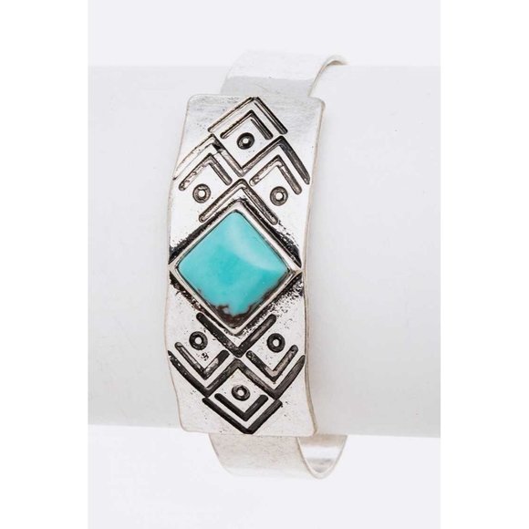 DIONA J ENGRAVED AZTEC STONE OPEN BAGLE SILVER/TURQUOISE - Picture 1 of 2